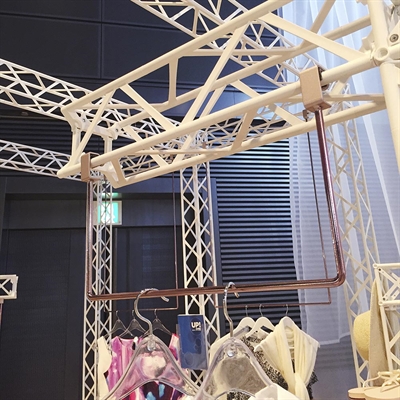 Crown Truss 10x10, Sockel 19,5x60cm