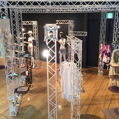 Crown Truss 15 3-teilige Messewand – weiß