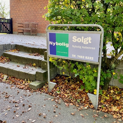 Estate Sign Standard Maklersshild ohne Platte und ohne Druck