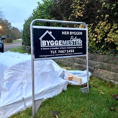 Estate Sign Standard Maklersshild ohne Platte und ohne Druck