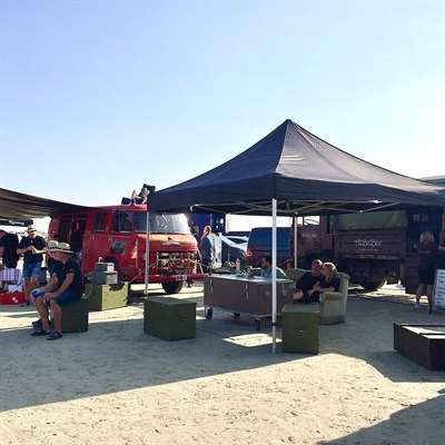 Eventzelt Lux, 4 x 4 m, Alu/Silber mit schwarzem Dach